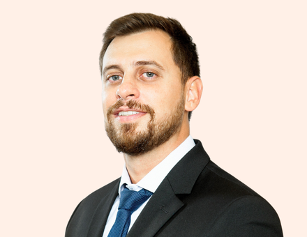 André Winter headshot