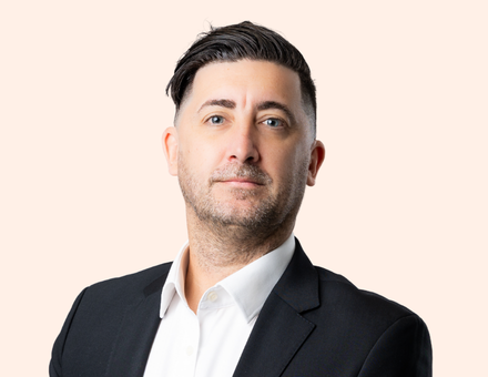 Russell Drewe headshot